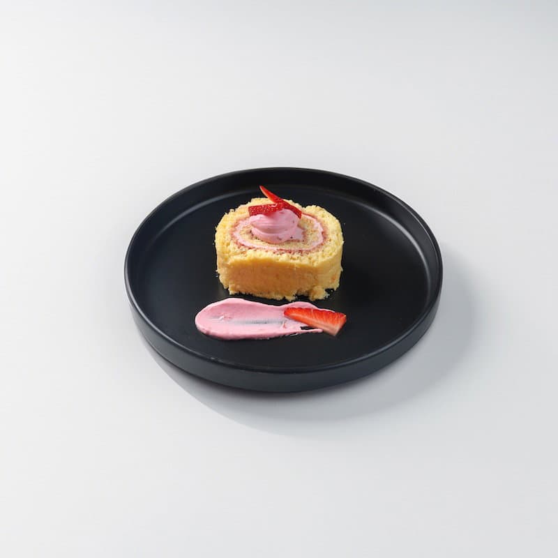 Strawberry Roll Cake
